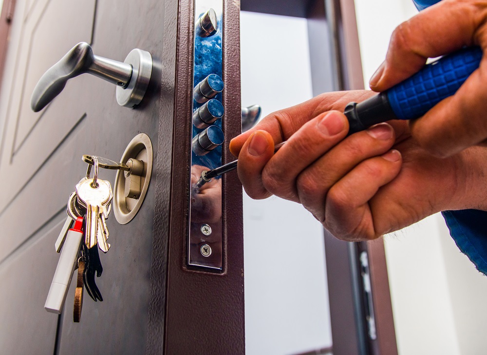UPVC Door Lock Fixing in Dubai